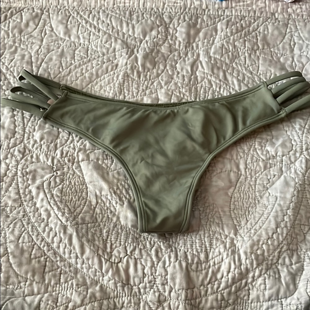 Midori Original Whale Tail Bikini Bottom L